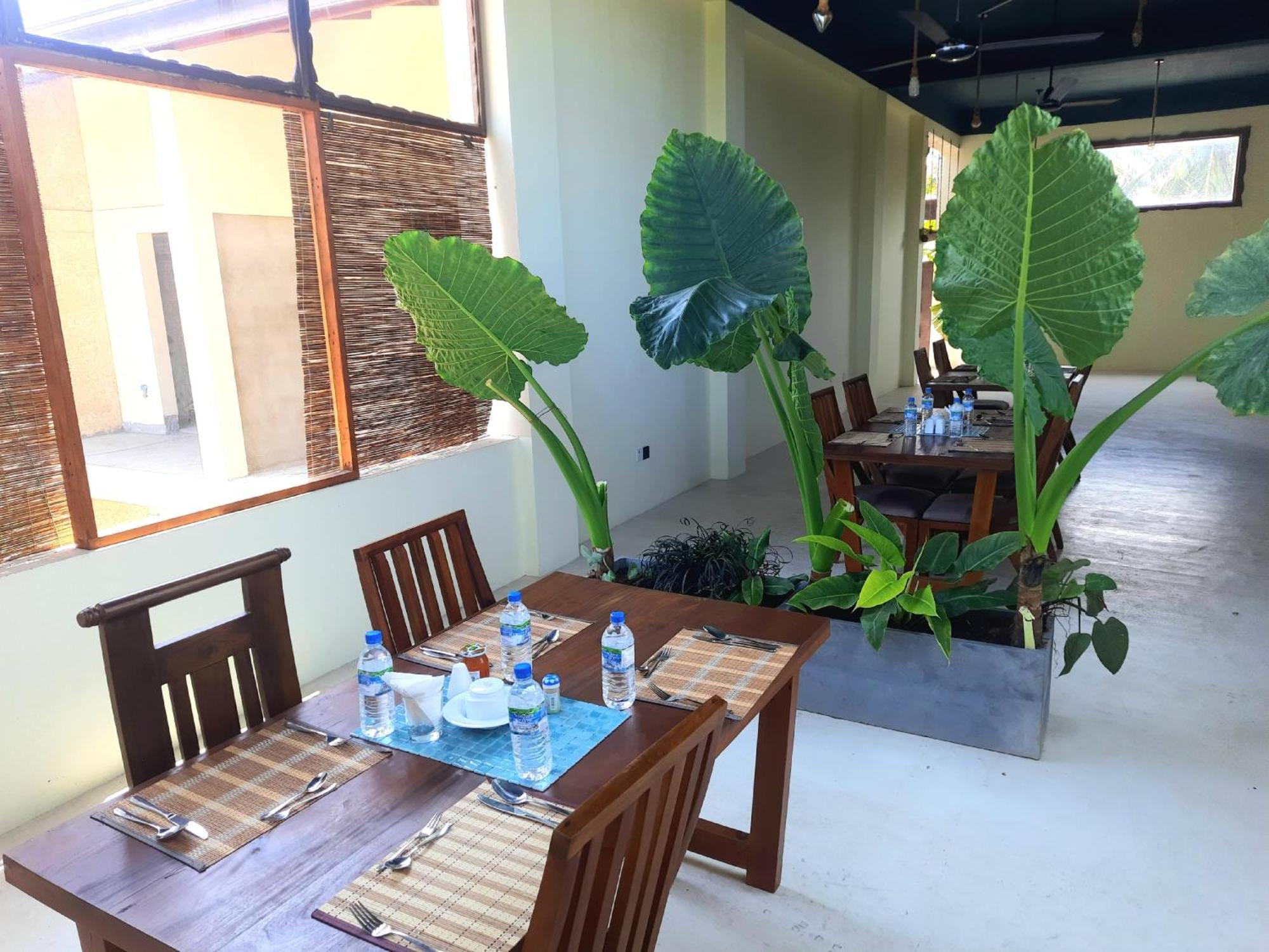 Spicepeek Boutique Hotel Cmb Airport Катунаяка Екстер'єр фото